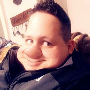 Meet your Posher, Adam